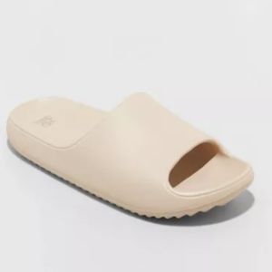 NWOT  "Wild Fable" Robbie slides sandal